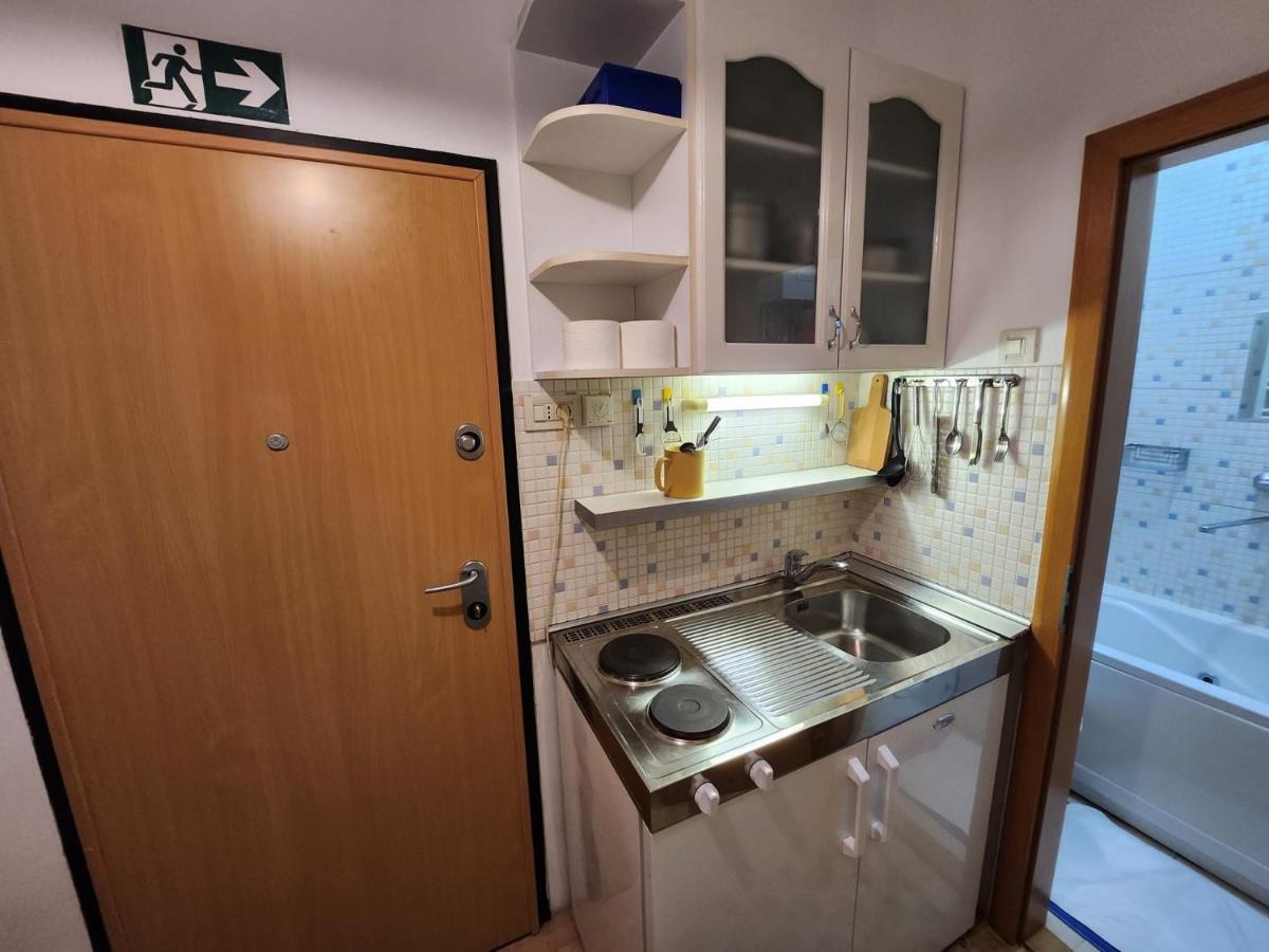 Studio Midtown Zagreb Buitenkant foto